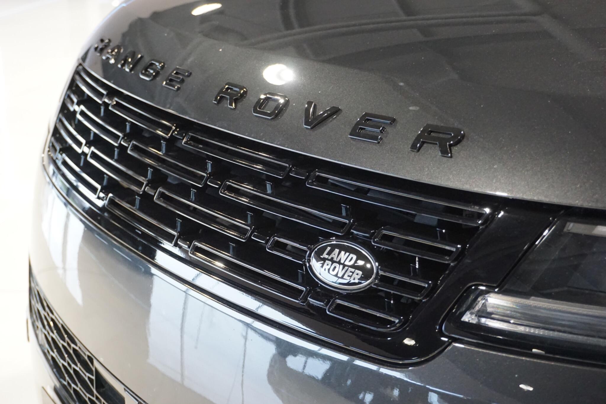 Land Rover Range Rover Sport 3.0 D300 MHEV Dynamic SE SUV 5dr Diesel Auto 4WD Euro 6 (s/s) (300 ps)